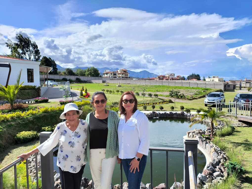 Beneficios y servicios de una residencia para personas mayores en Ecuador para personas de Riobamba