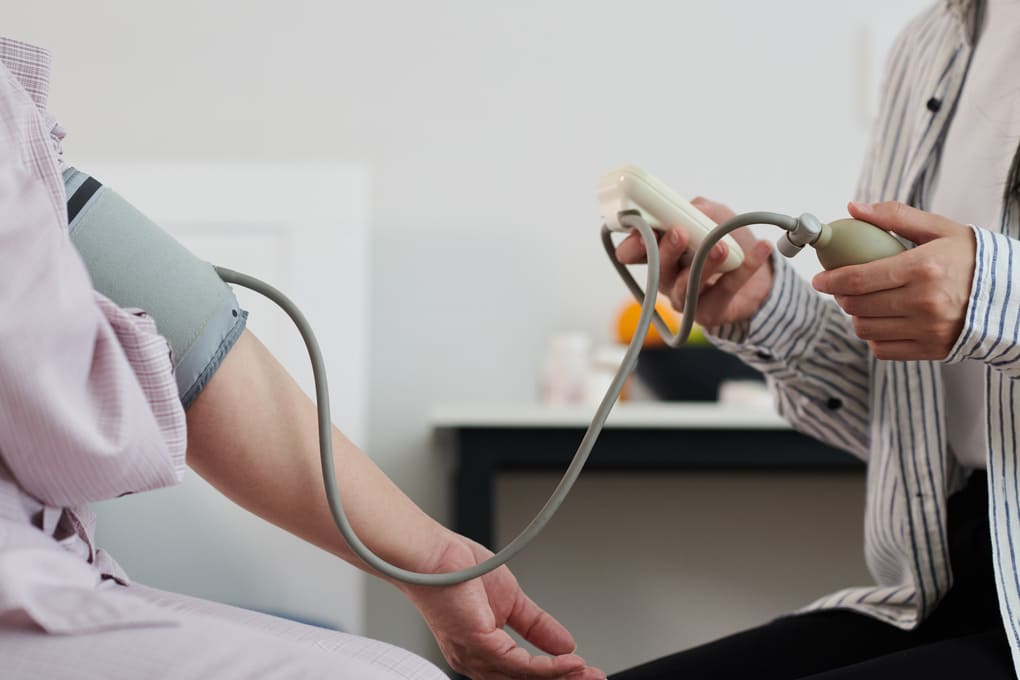 Conoce los usos de la Nicardipina en salud cardiovascular en Panamá